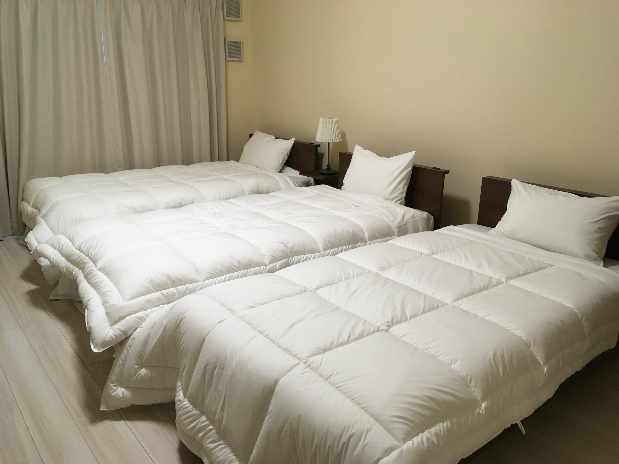 Nedoco Osaka West Aparthotel Buitenkant foto